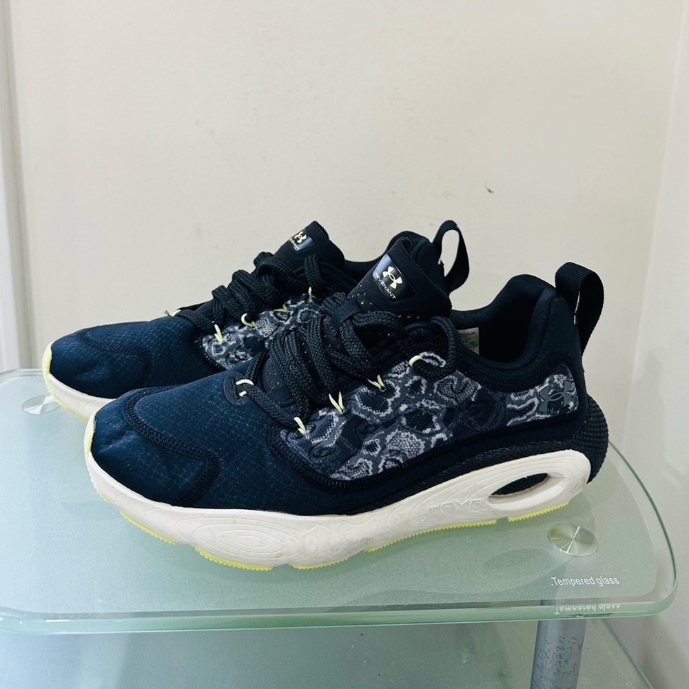 Under Armour UA HOVR Revenant Venom Size 10,5 Women